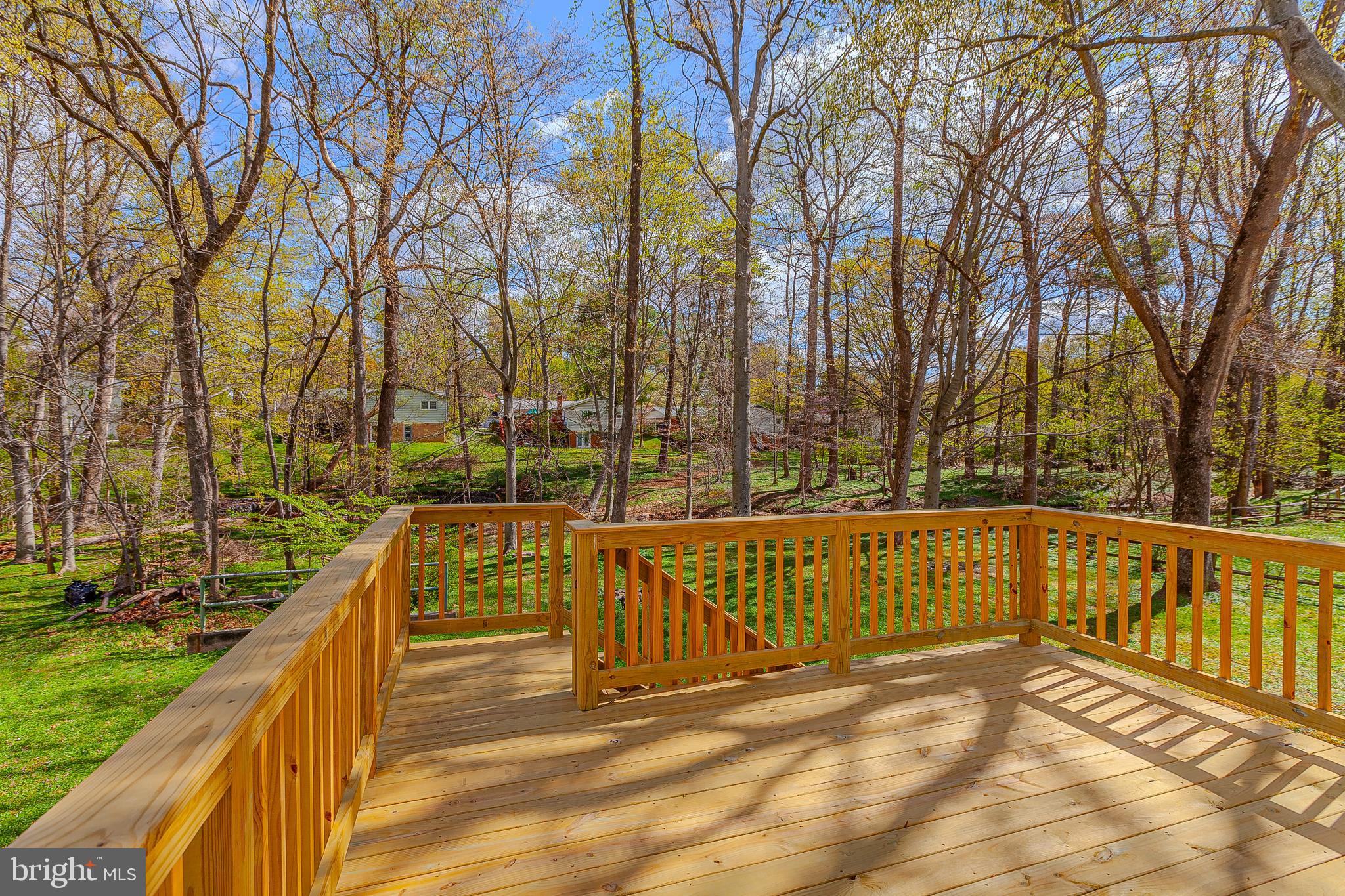 BEL PRE WOODS - Residential