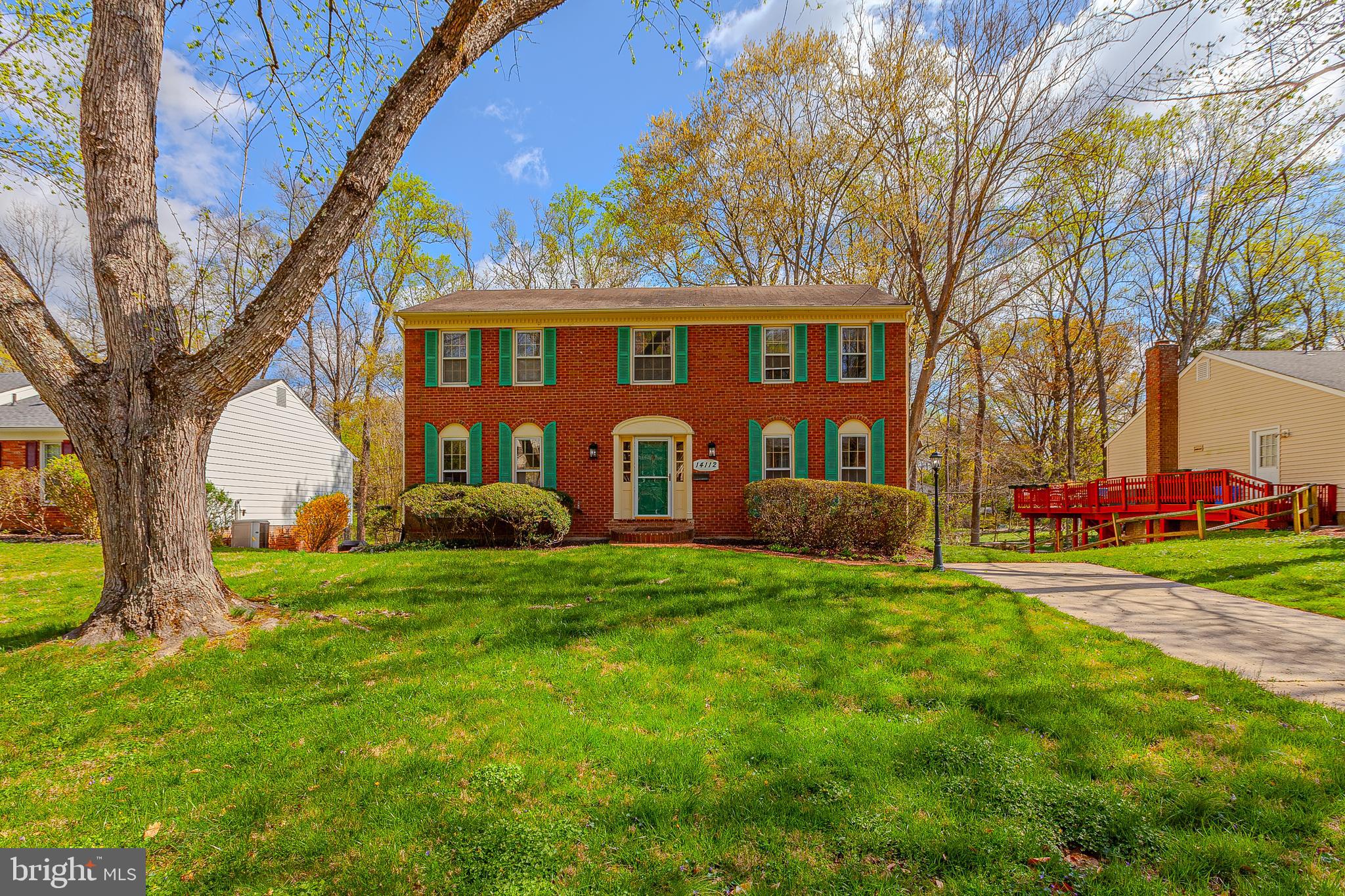 BEL PRE WOODS - Residential