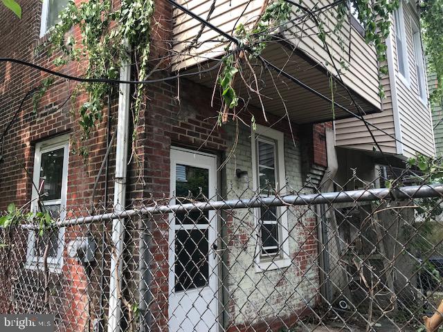 STRAWBERRY MANSION - Residential