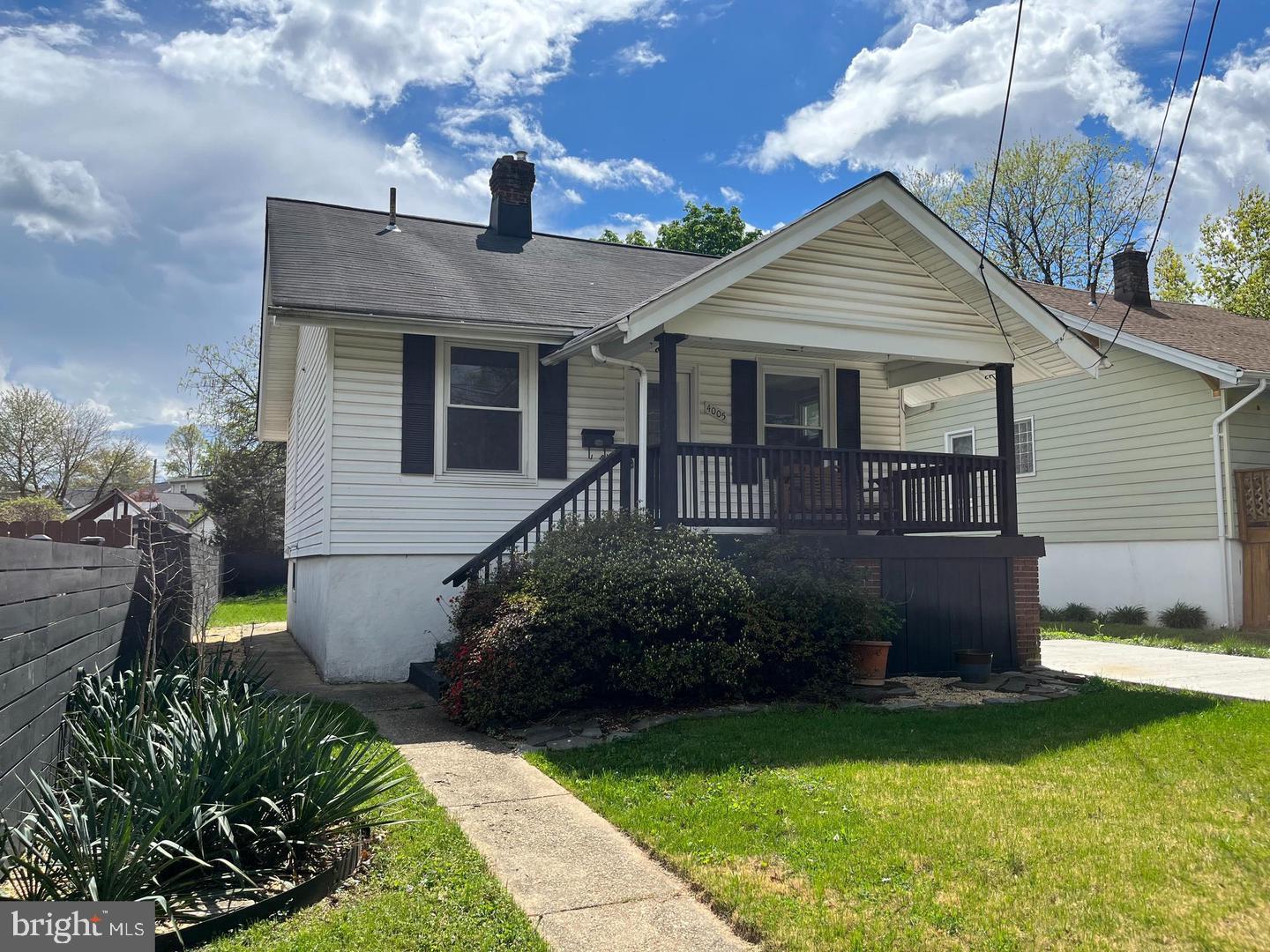 COTTAGE CITY - Residential Lease