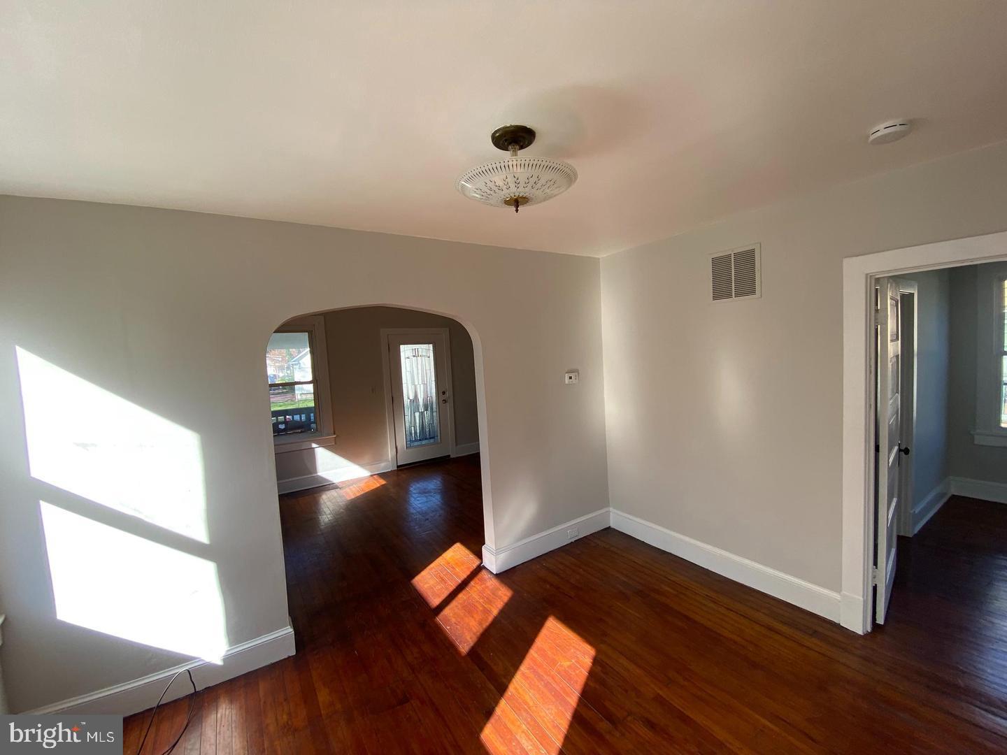 COTTAGE CITY - Residential Lease