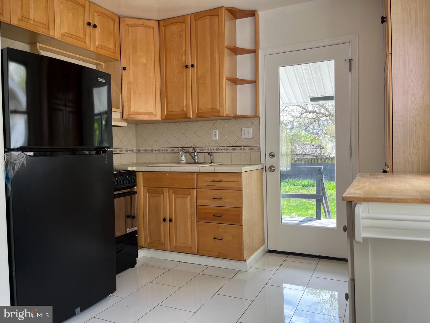 COTTAGE CITY - Residential Lease