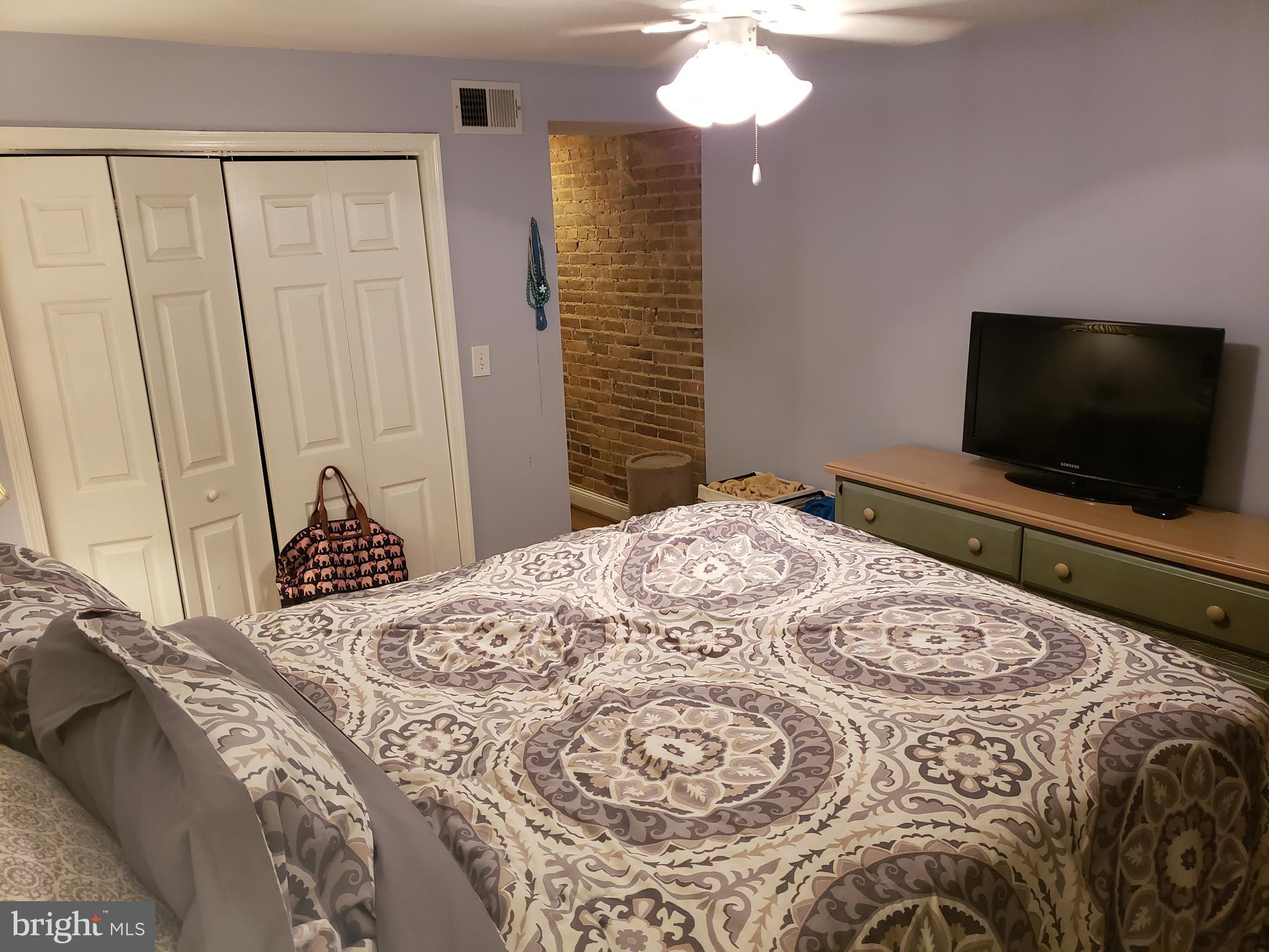 FEDERAL HILL HISTORIC DISTRICT - Residential Lease
