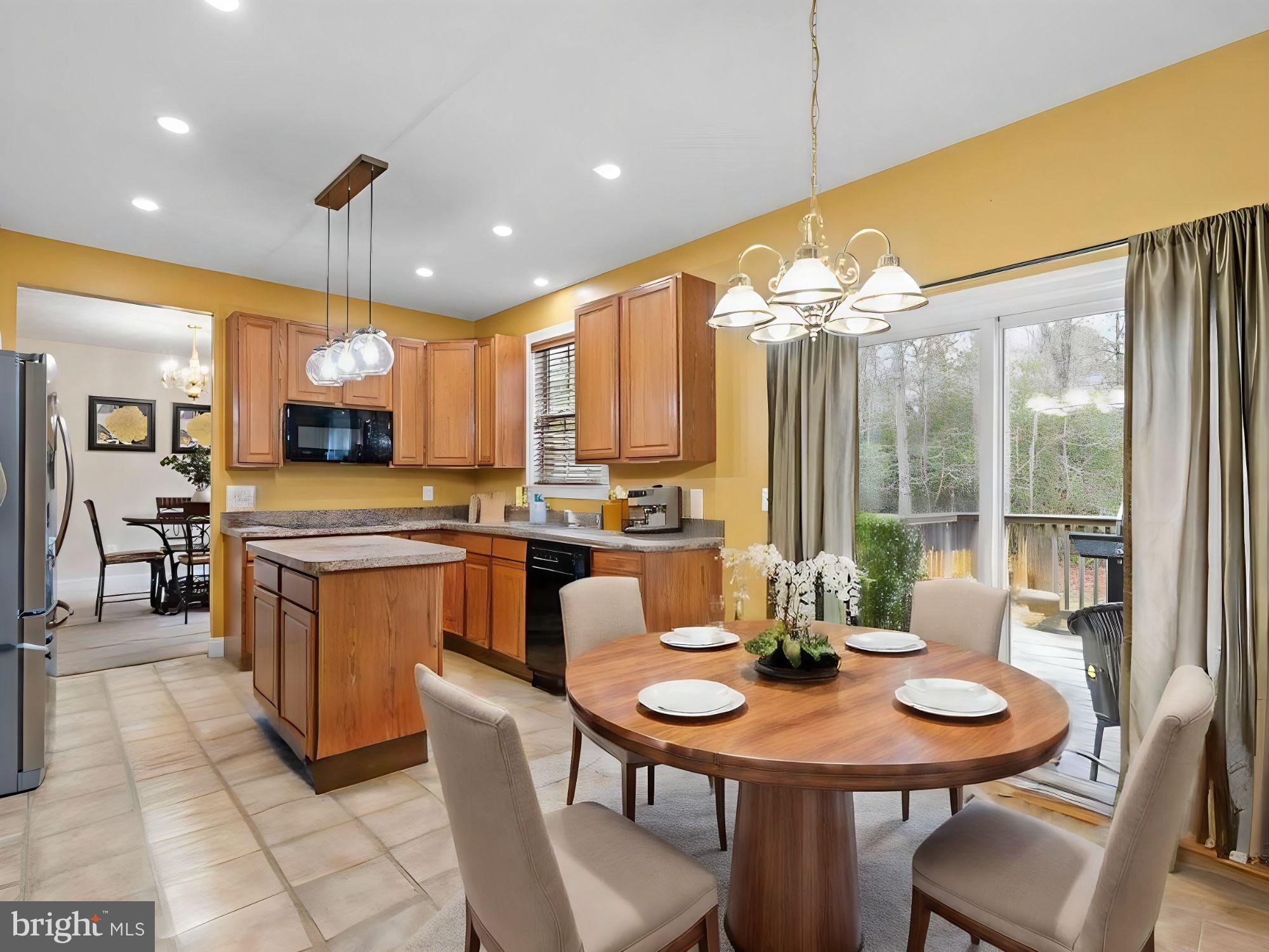 LEACHBURG - Residential