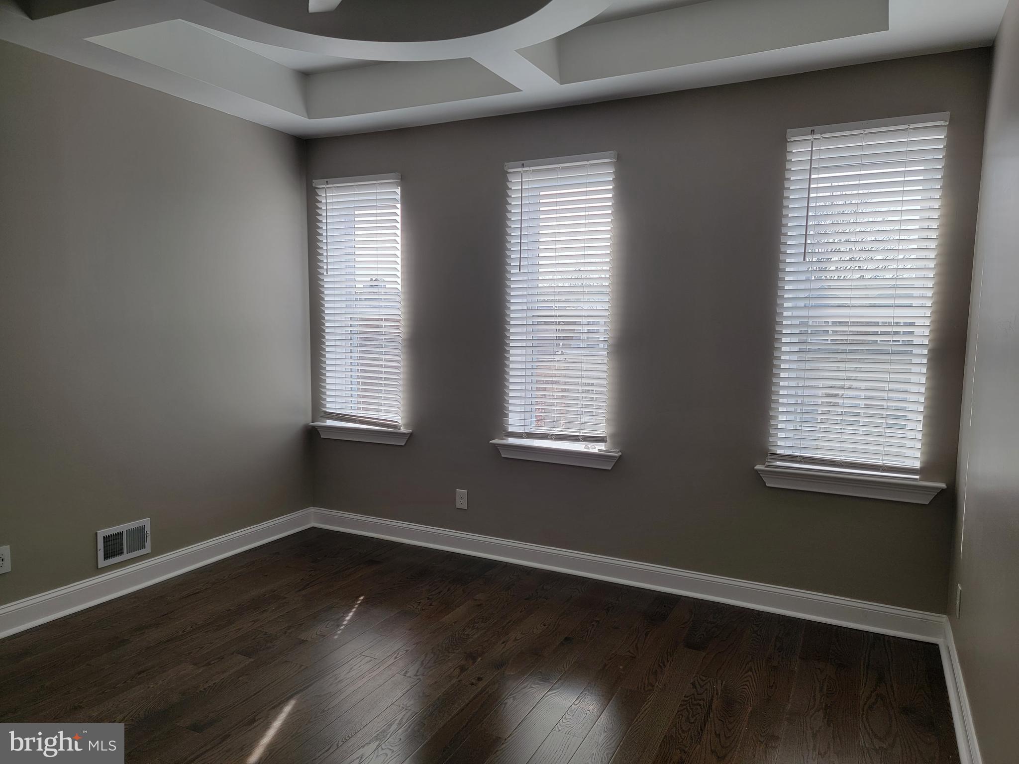 OLIVER - Residential