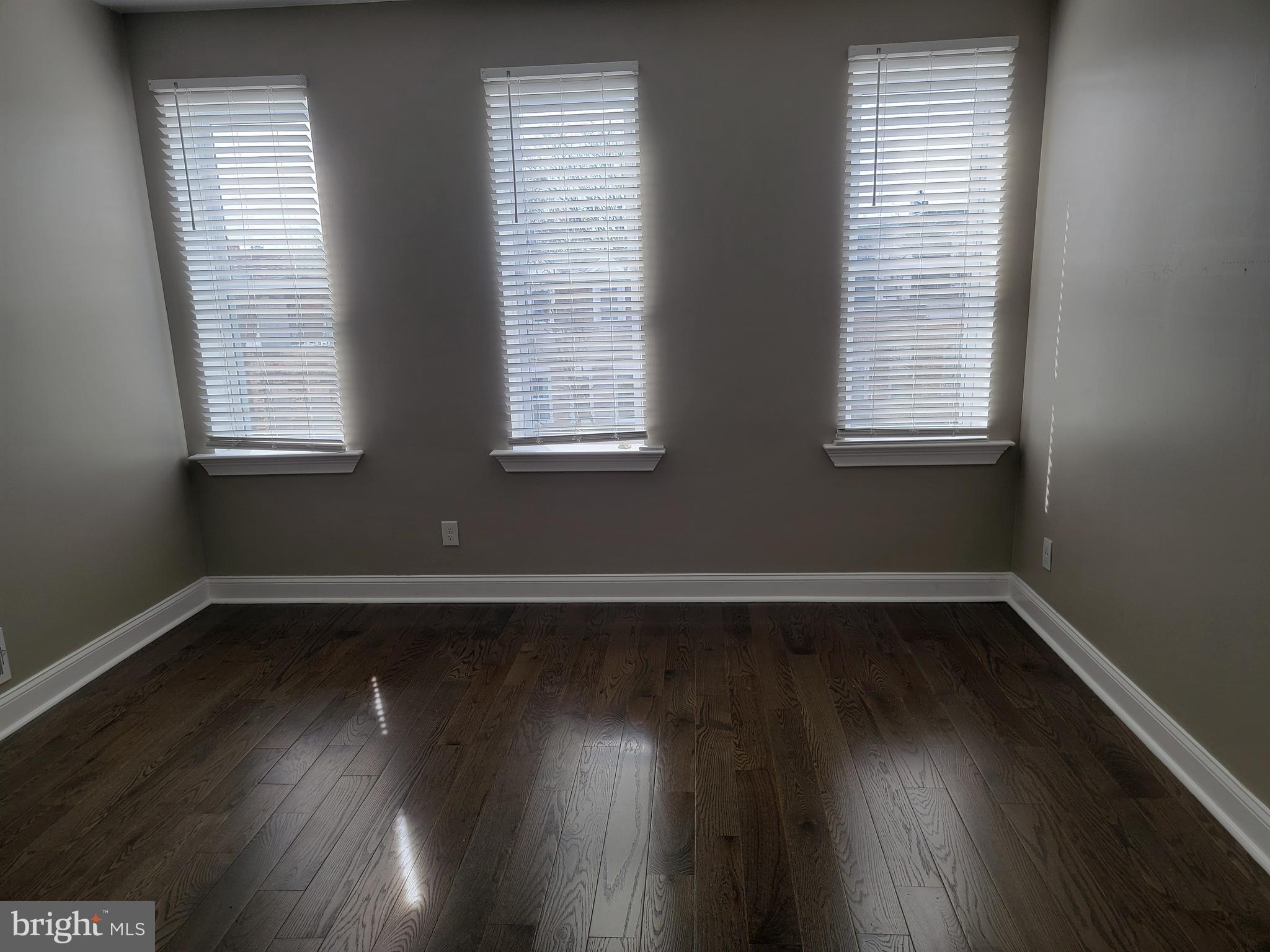 OLIVER - Residential