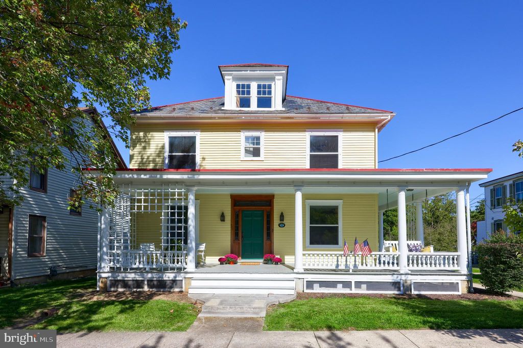 Photo of 507 E Main Street, Lititz, PA 17543 (MLS # PALA2044444)