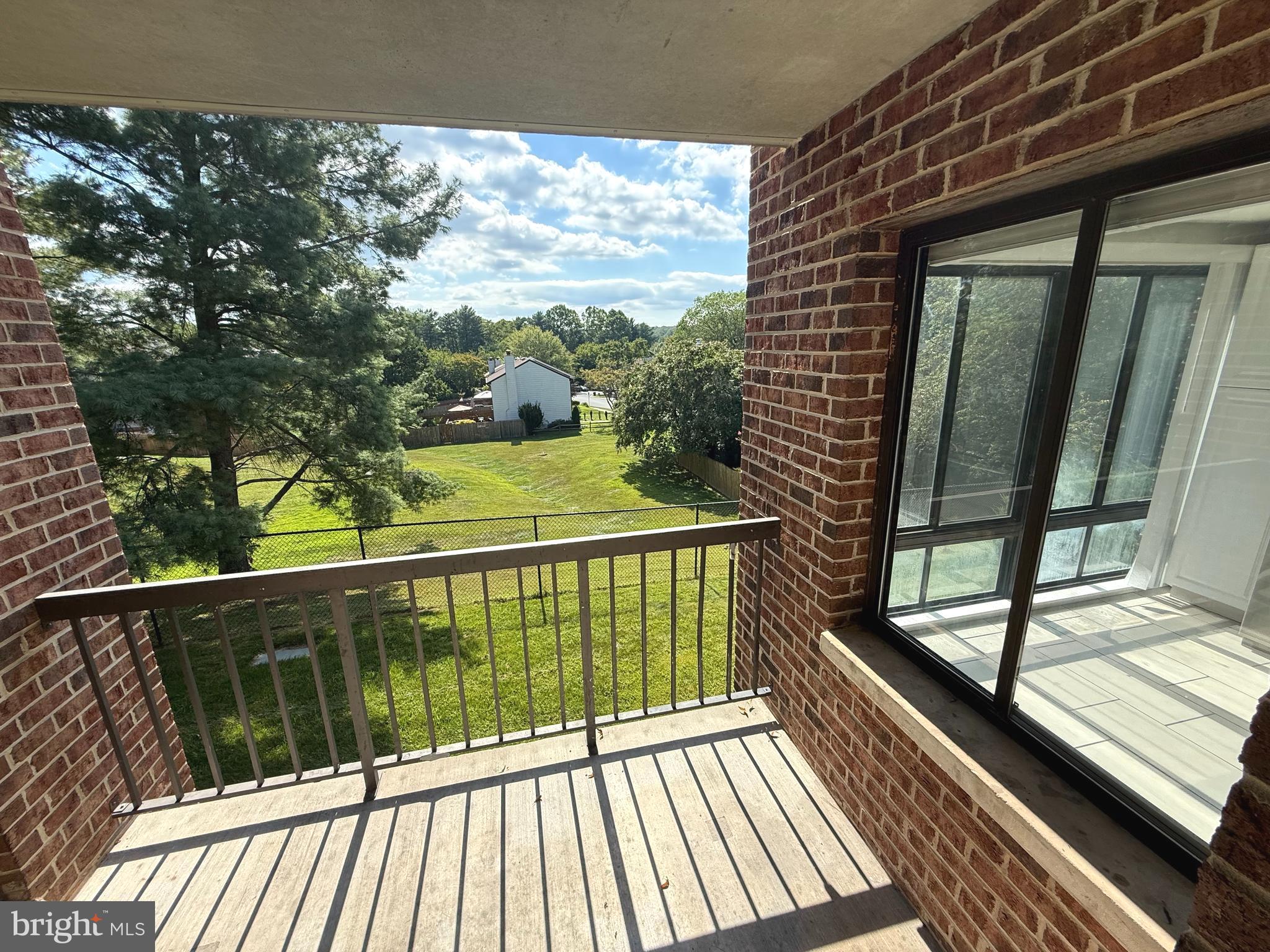 FARMINGDALE - Residential Lease