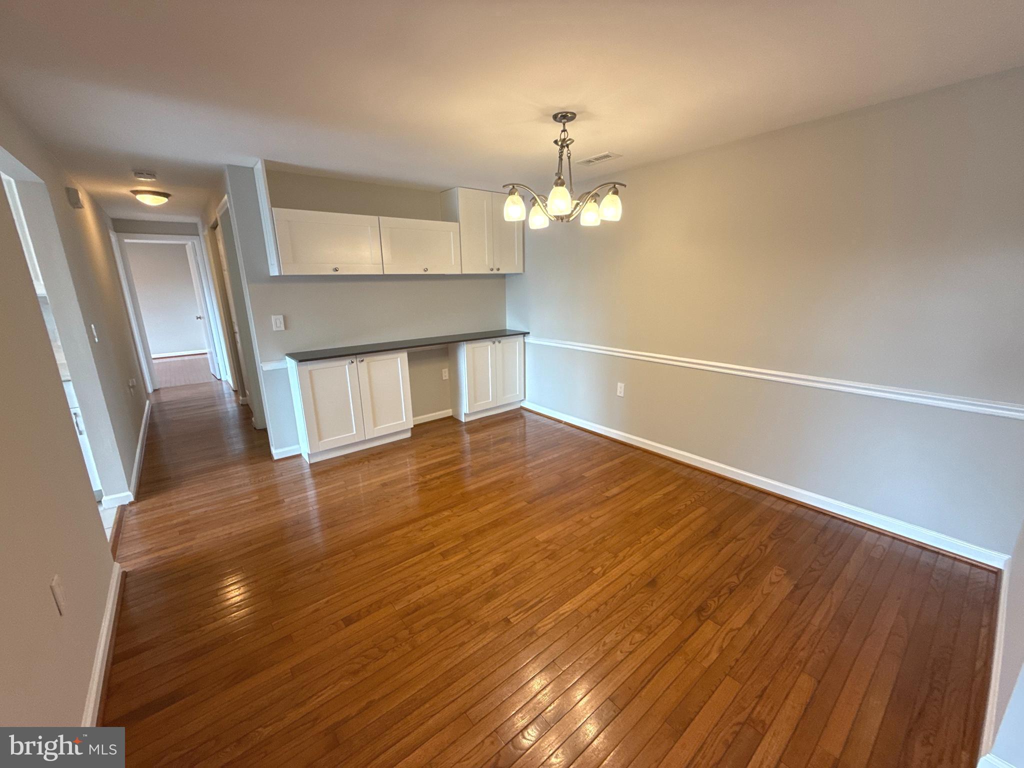 FARMINGDALE - Residential Lease