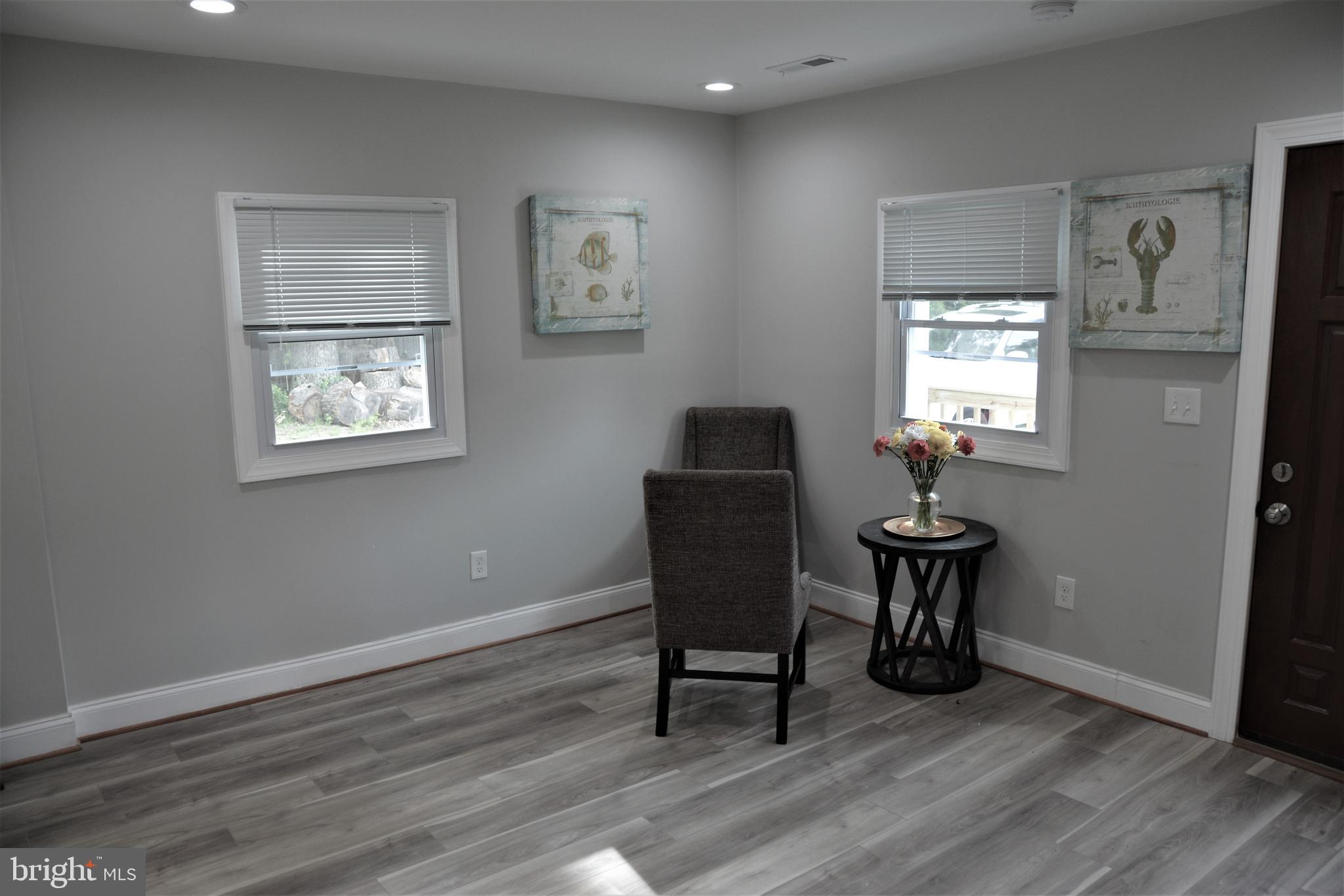 ELVATON ACRES - Residential