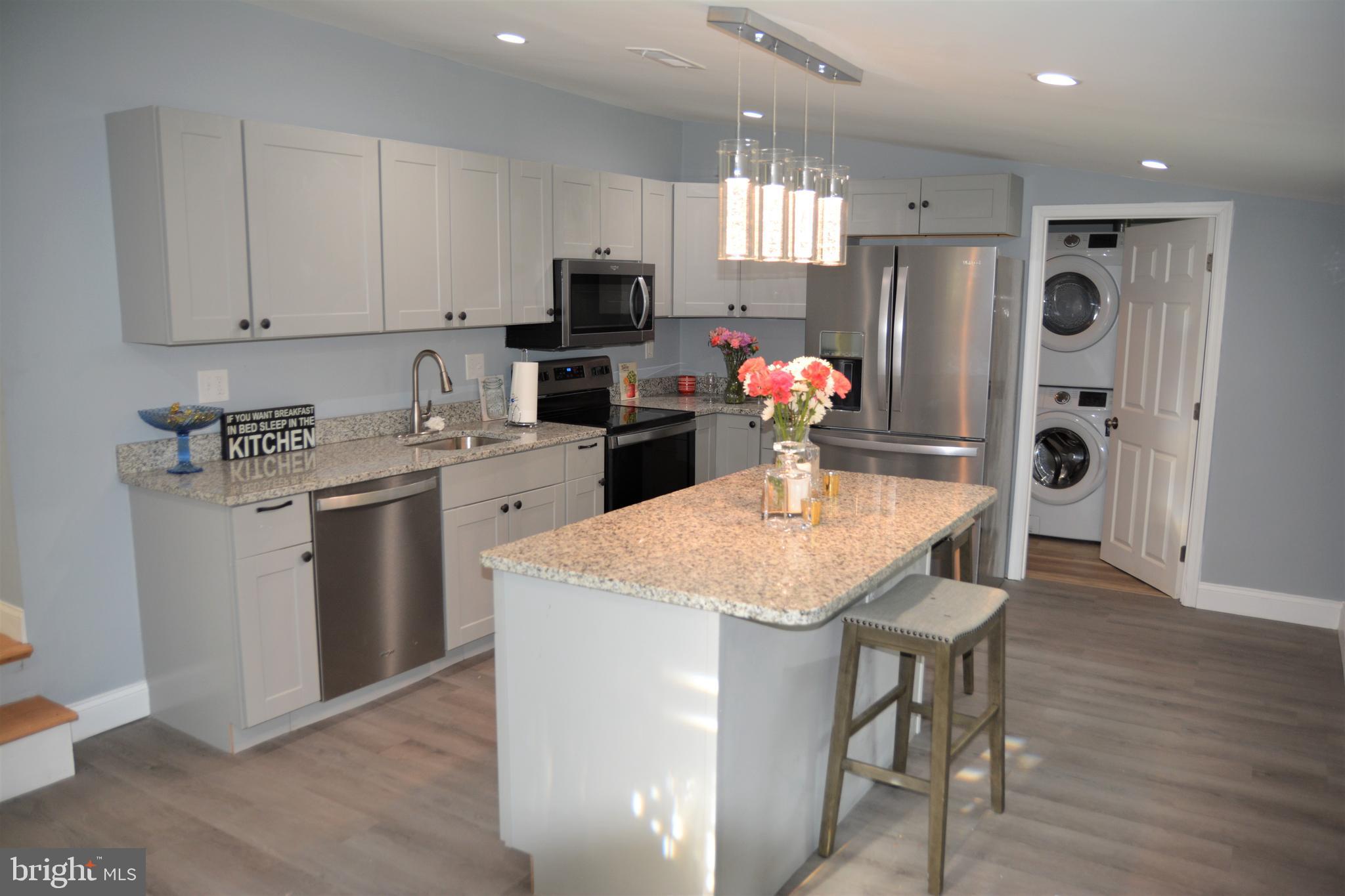 ELVATON ACRES - Residential