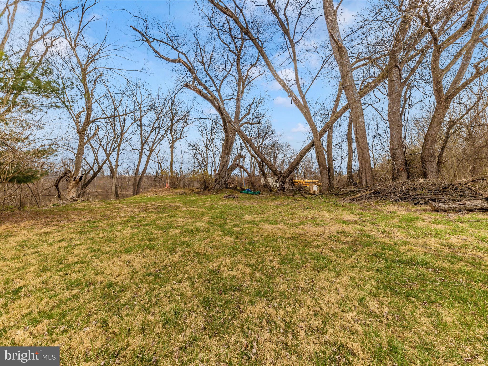 KINGSBROOKE ON THE POTOMAC - Residential