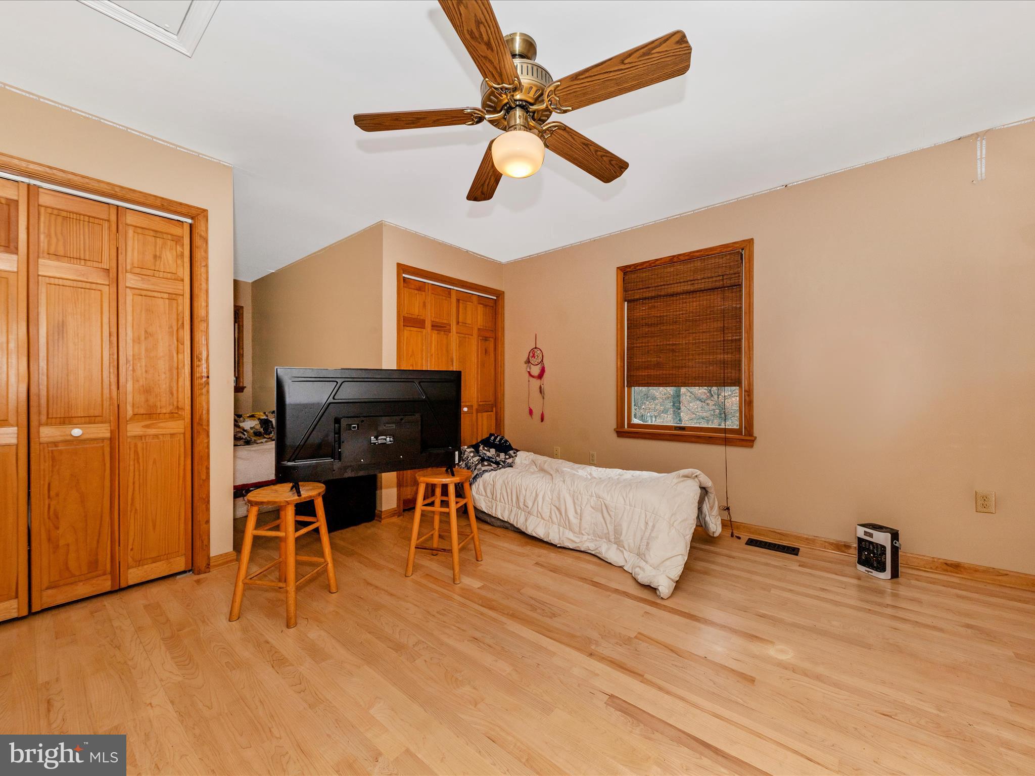 KINGSBROOKE ON THE POTOMAC - Residential