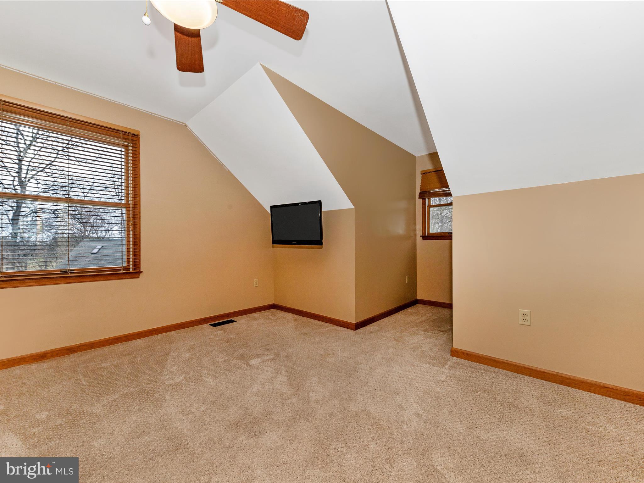 KINGSBROOKE ON THE POTOMAC - Residential