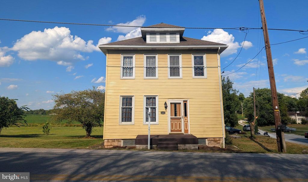 Photo of 1041 Irishtown Road, NEW OXFORD, PA 17350 (MLS # PAAD2020178)