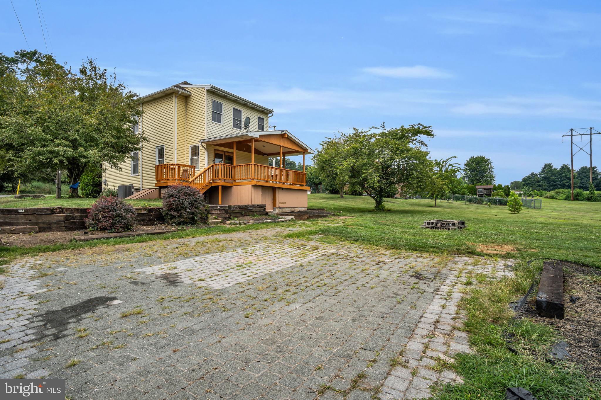 1041 IRISHTOWN ROAD
