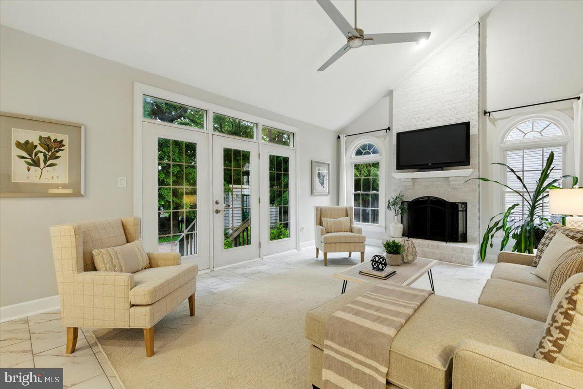 BARRINGTON - Residential