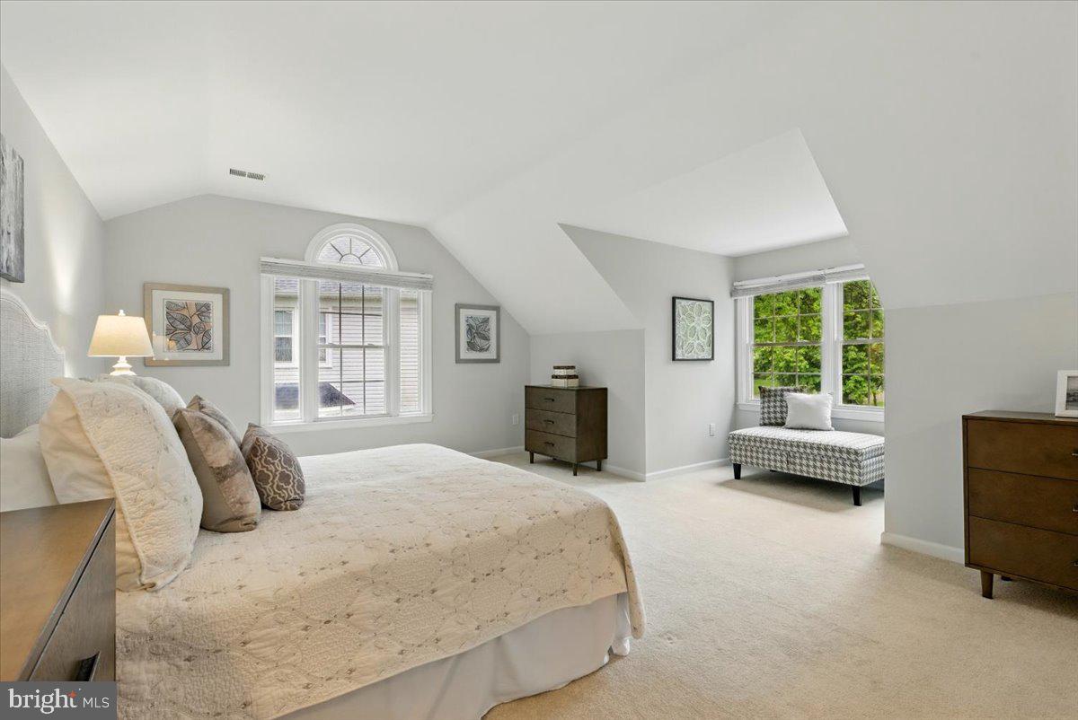 BARRINGTON - Residential