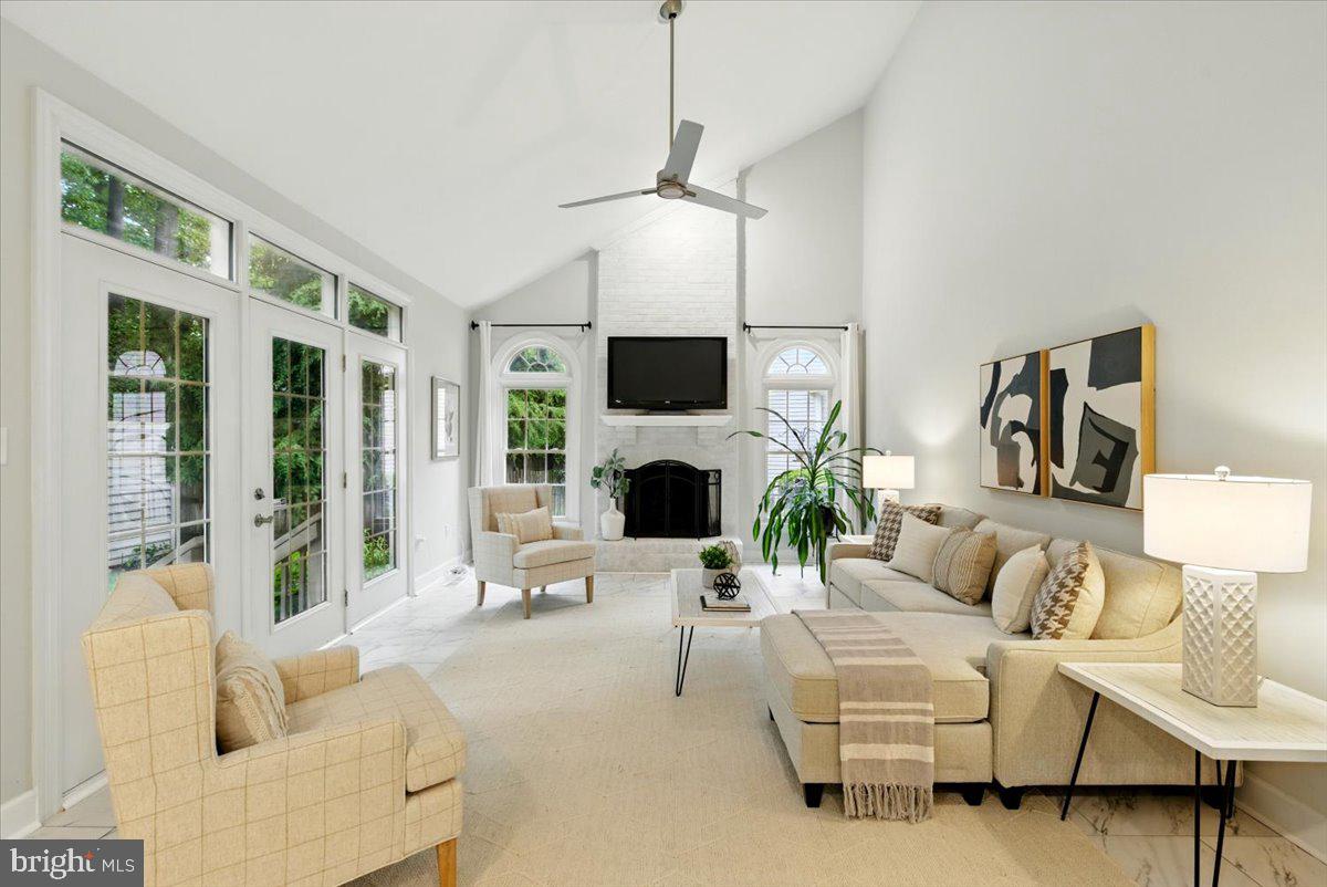 BARRINGTON - Residential