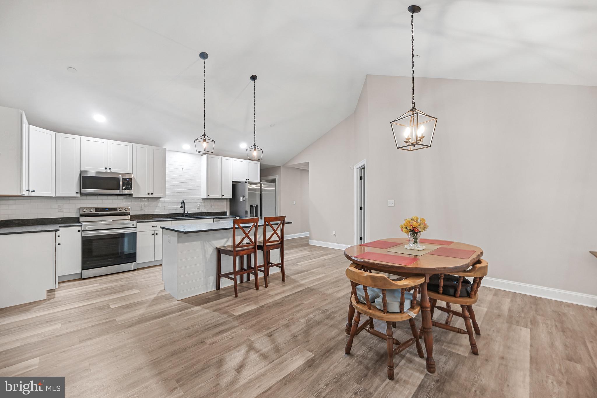 6236 SOLOMONS CIRCLE