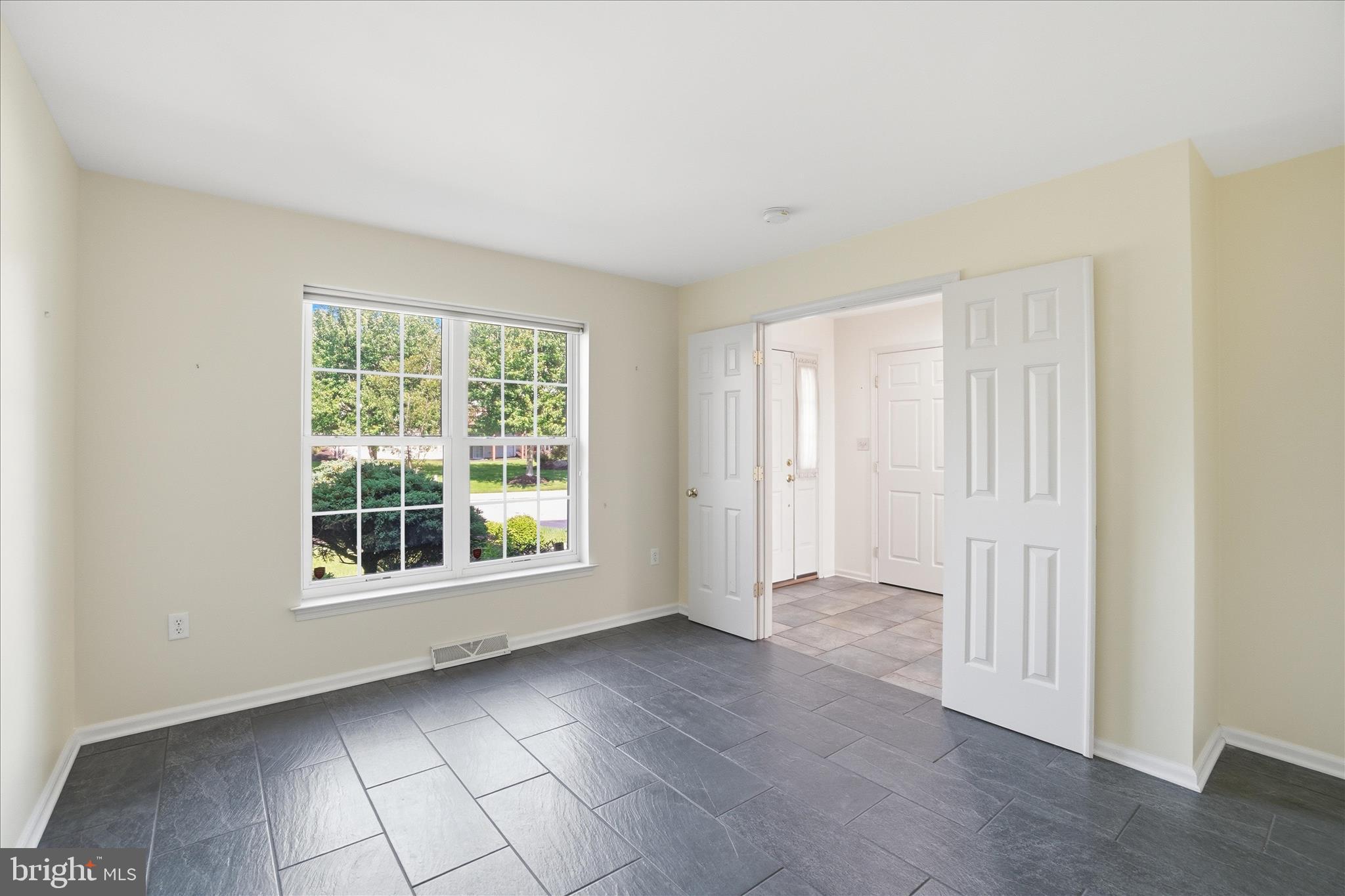 106 N FOUNTAIN DRIVE 4