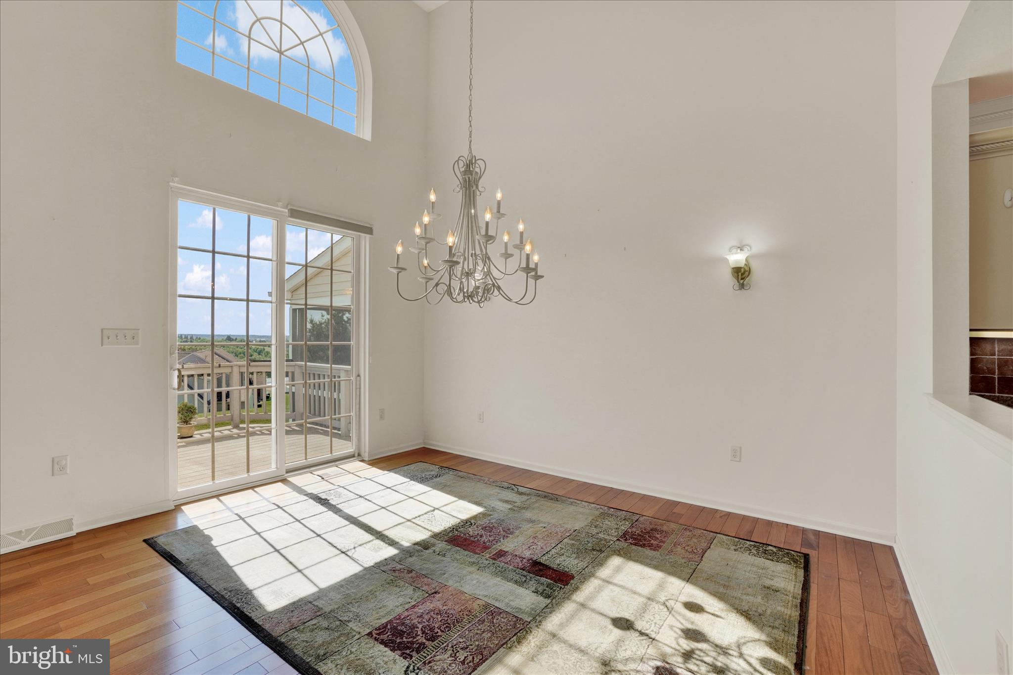 106 N FOUNTAIN DRIVE 4