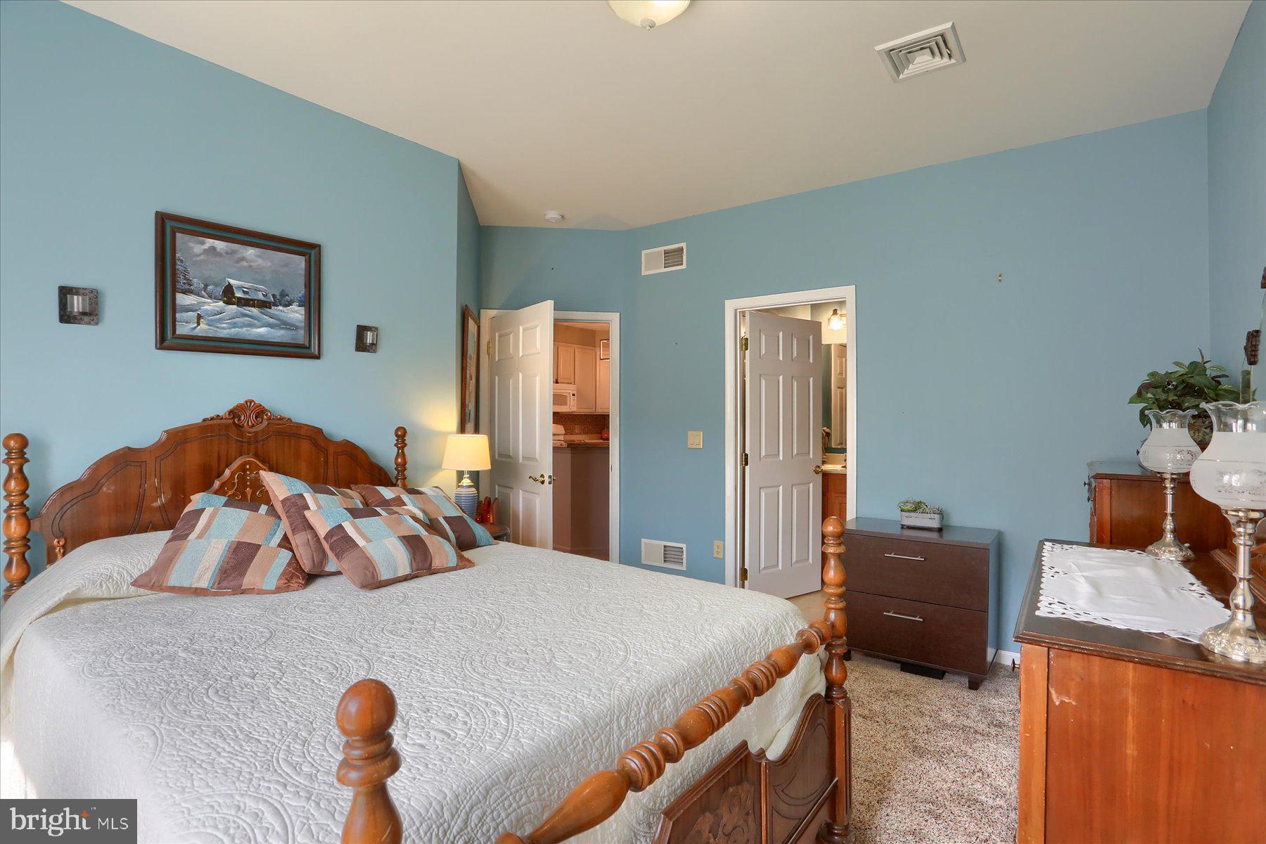 LEHMAN'S CROSSING - Residential