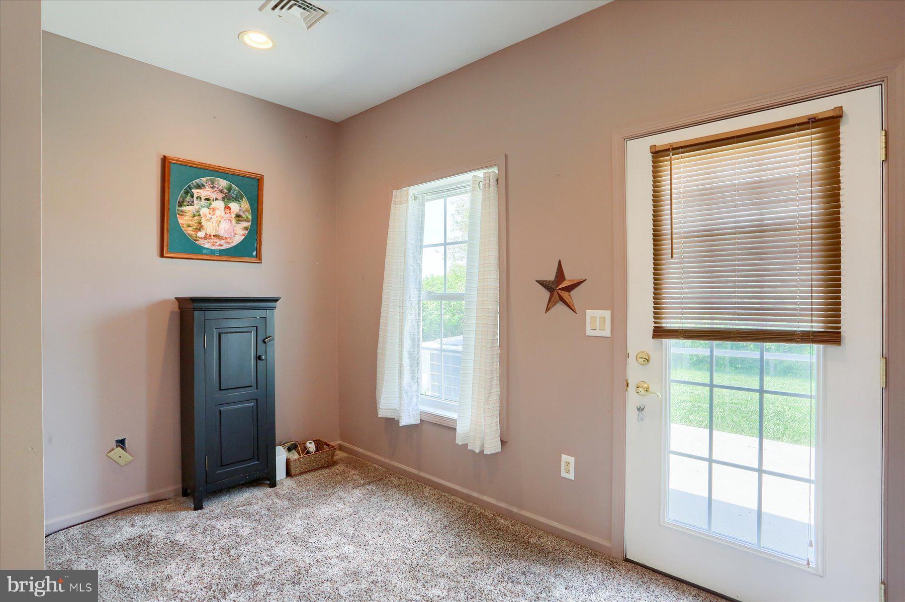 LEHMAN'S CROSSING - Residential