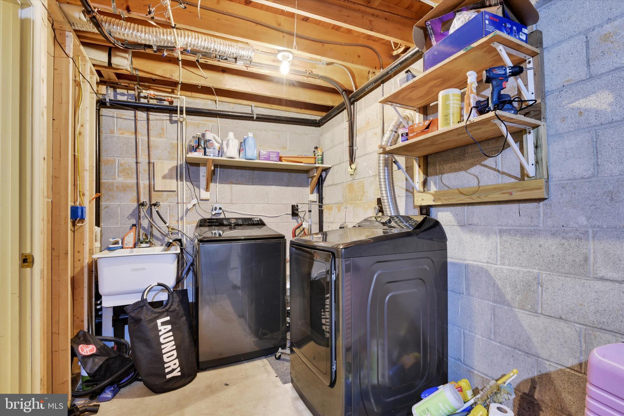 BUCKINGHAM VIEW - Residential