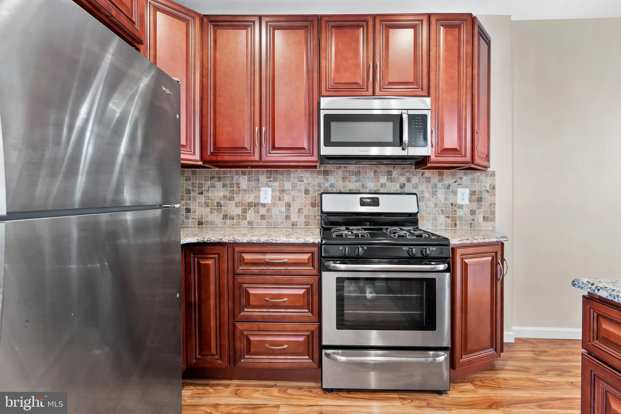 POINT BREEZE - Residential