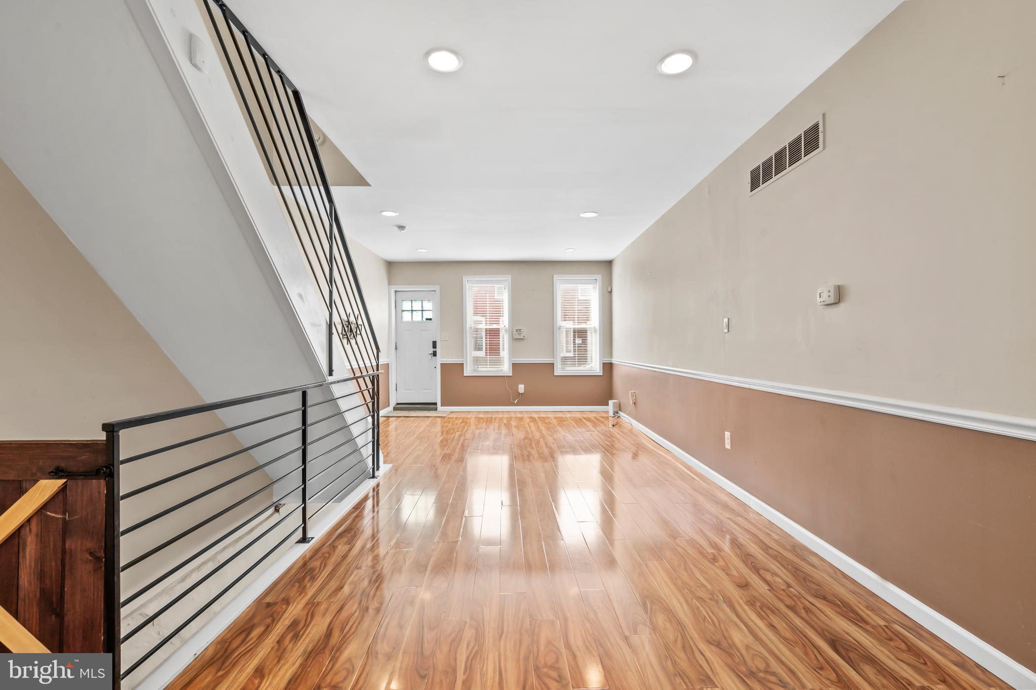 POINT BREEZE - Residential