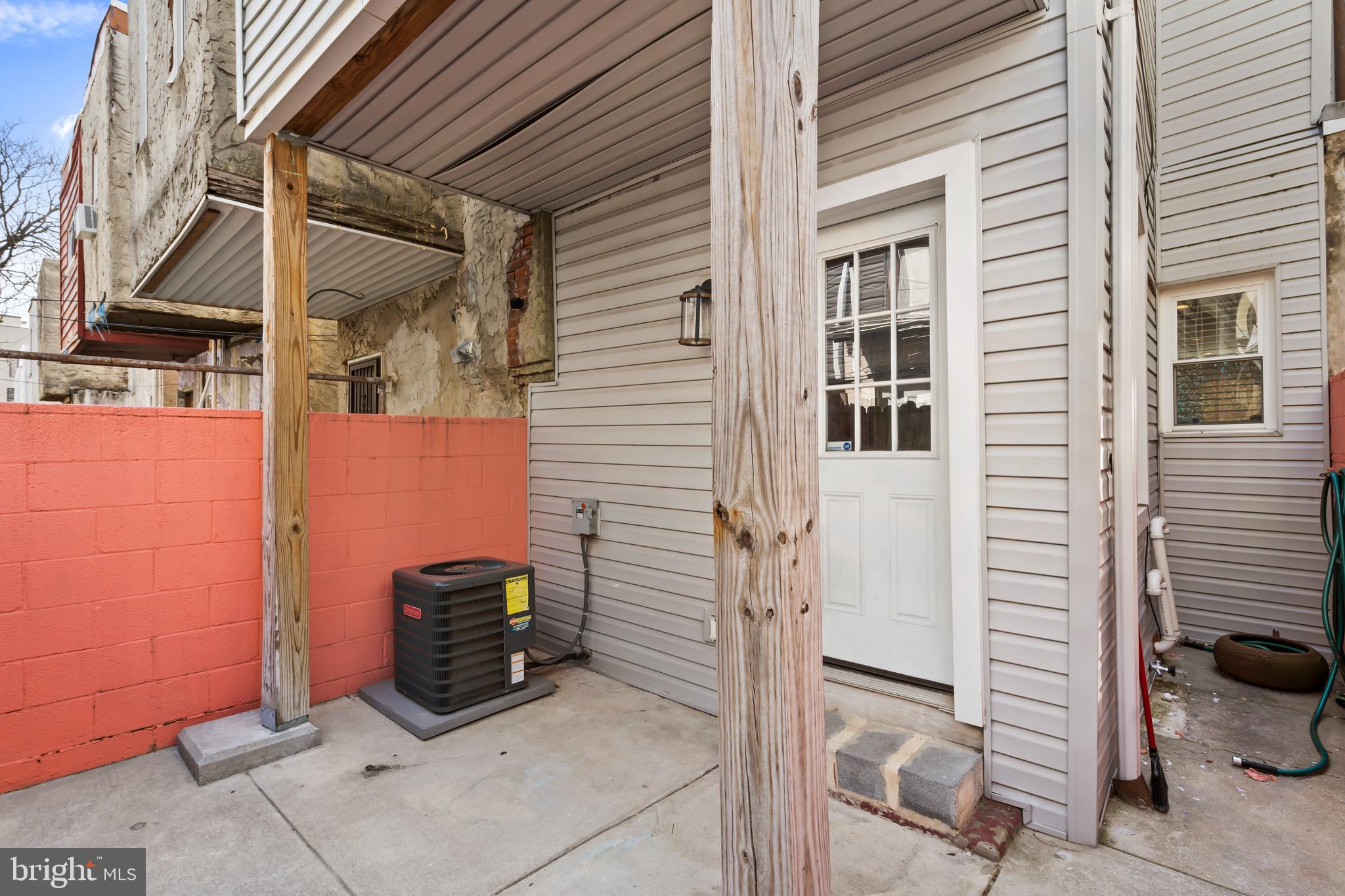 POINT BREEZE - Residential