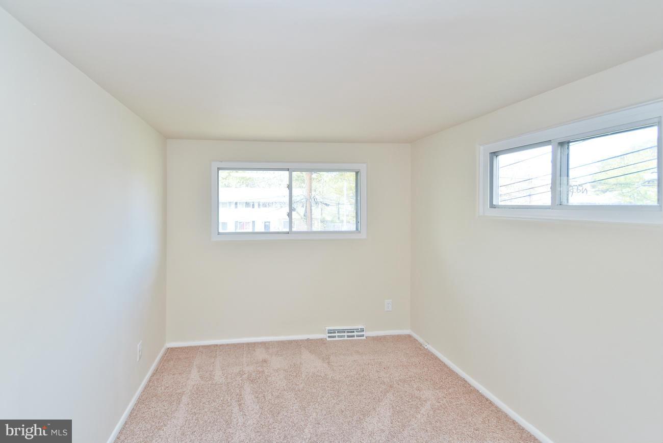 KENT VILLAGE - Residential