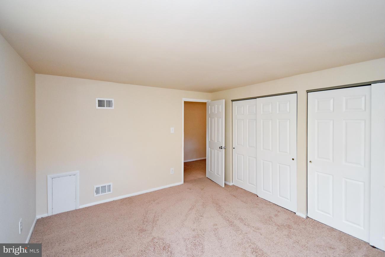 KENT VILLAGE - Residential