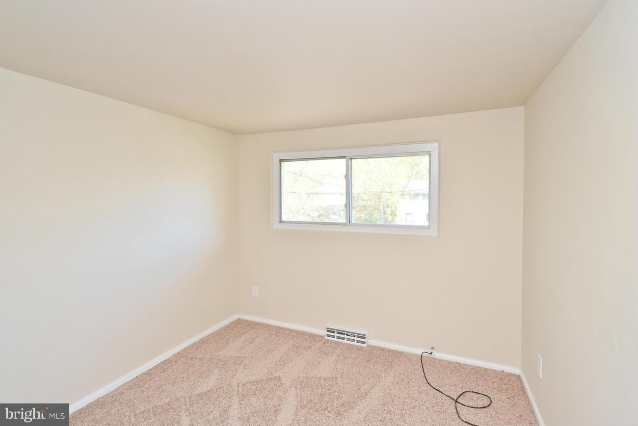 KENT VILLAGE - Residential