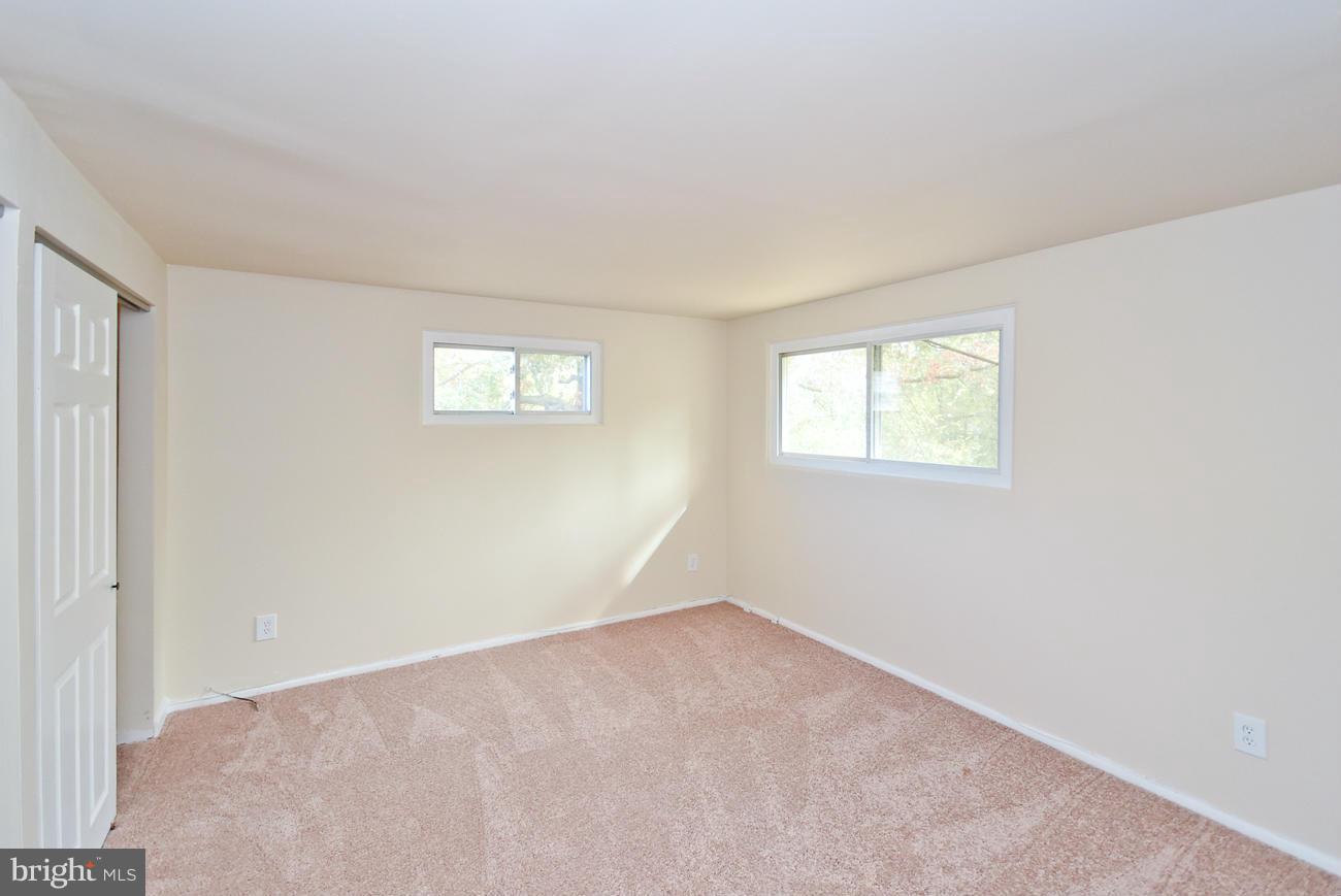 KENT VILLAGE - Residential