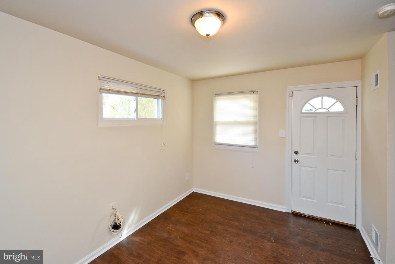 KENT VILLAGE - Residential