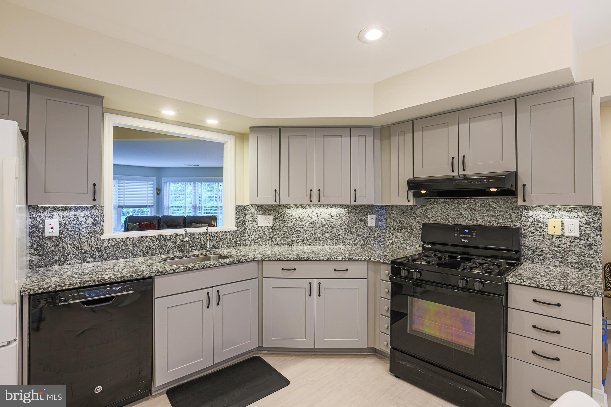 9209 HOWARD SQUARE DRIVE 9209