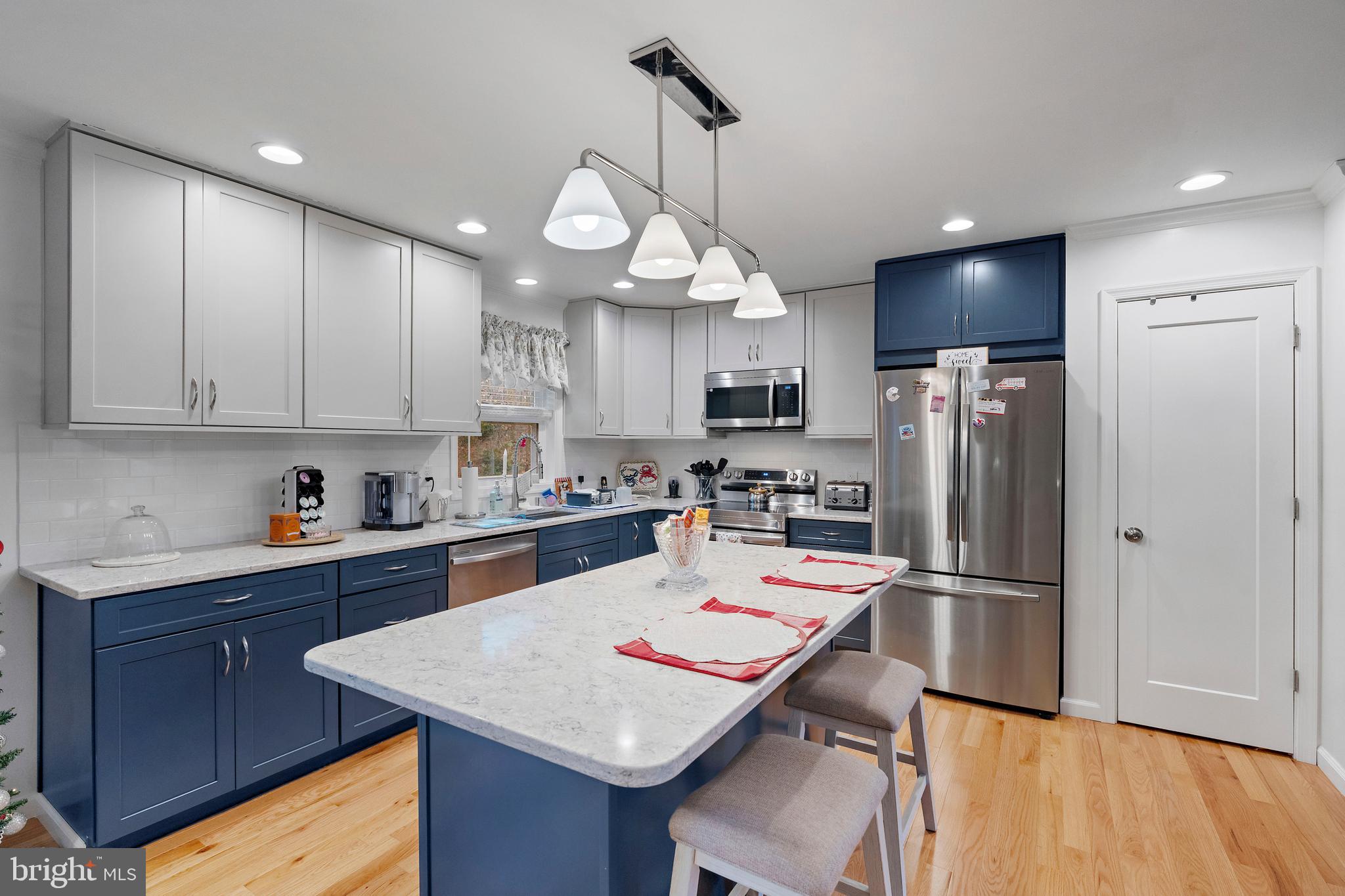 BAYVIEW ESTATES - Residential