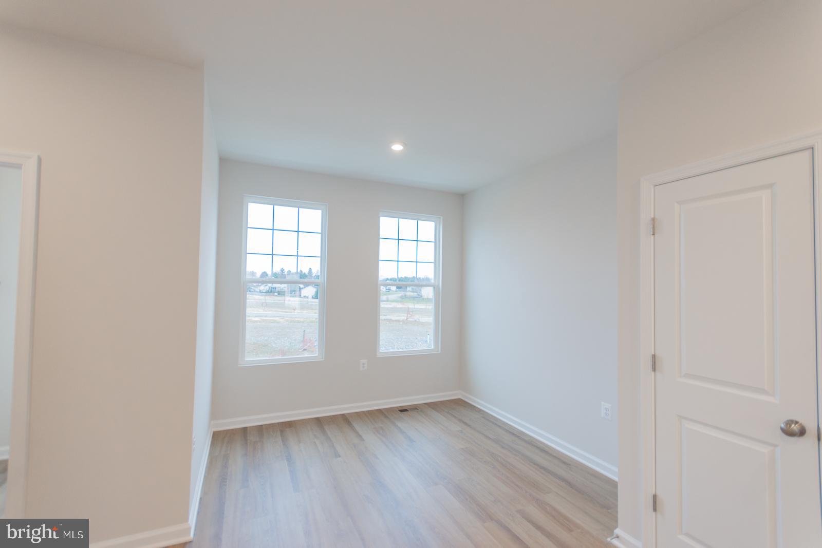 PRESIDENTS POINTE - Residential Lease