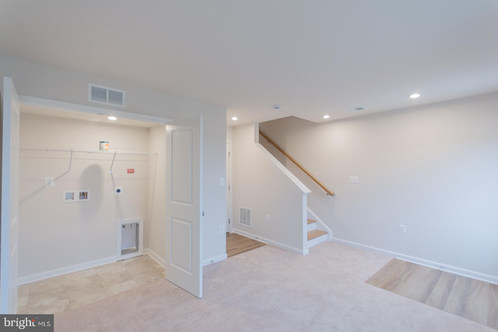 PRESIDENTS POINTE - Residential Lease