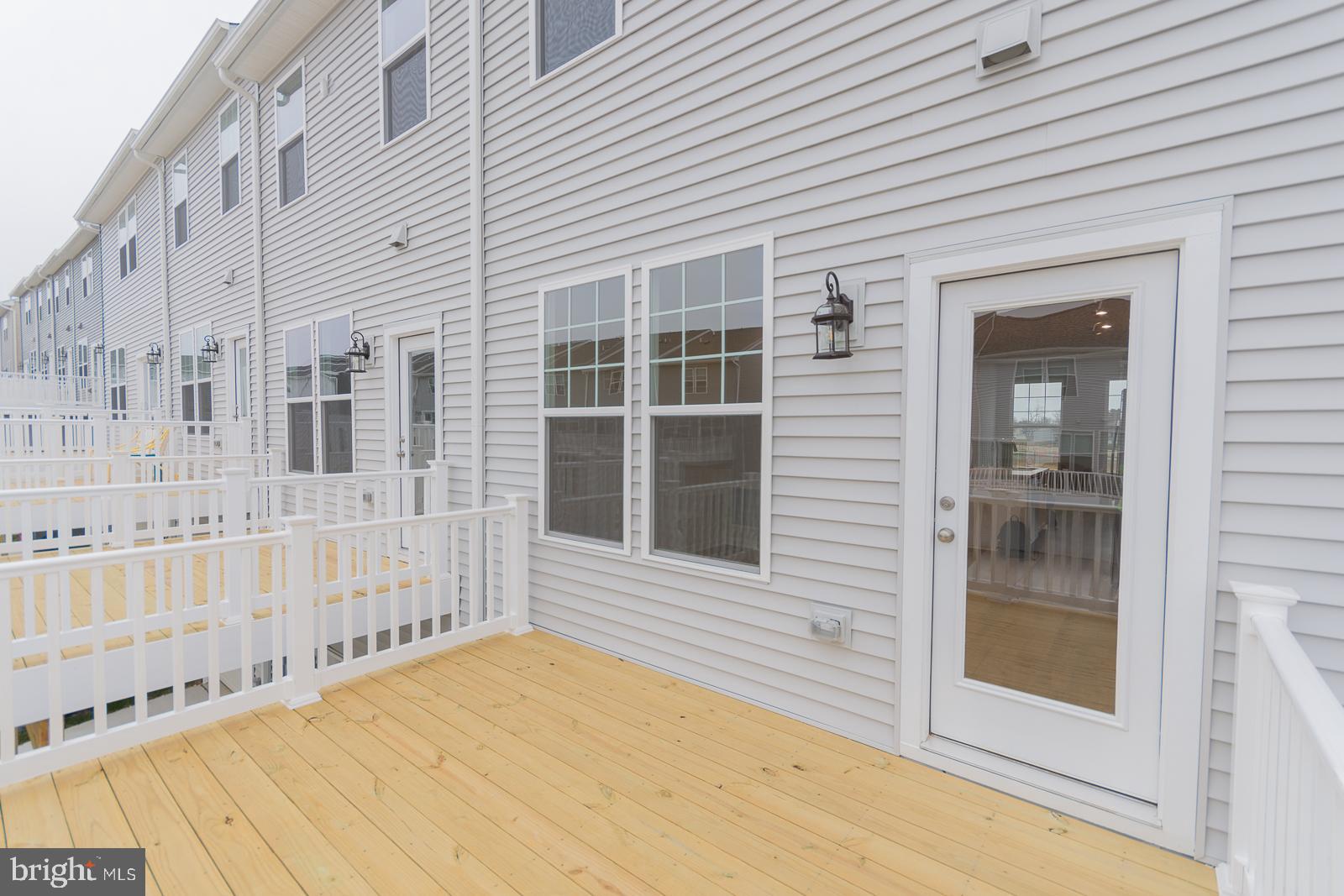 PRESIDENTS POINTE - Residential Lease