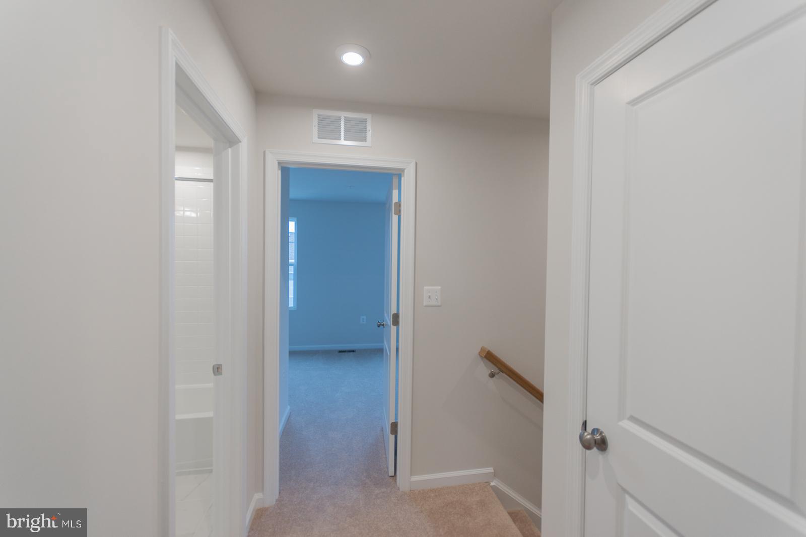 PRESIDENTS POINTE - Residential Lease