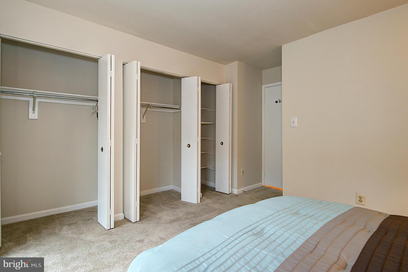 SPRINGFIELD OAKS - Residential