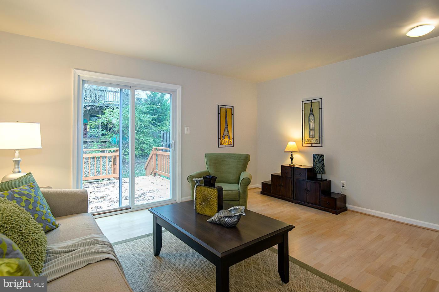 SPRINGFIELD OAKS - Residential