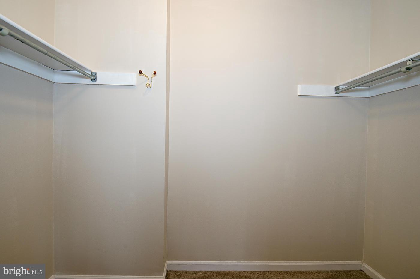 SPRINGFIELD OAKS - Residential