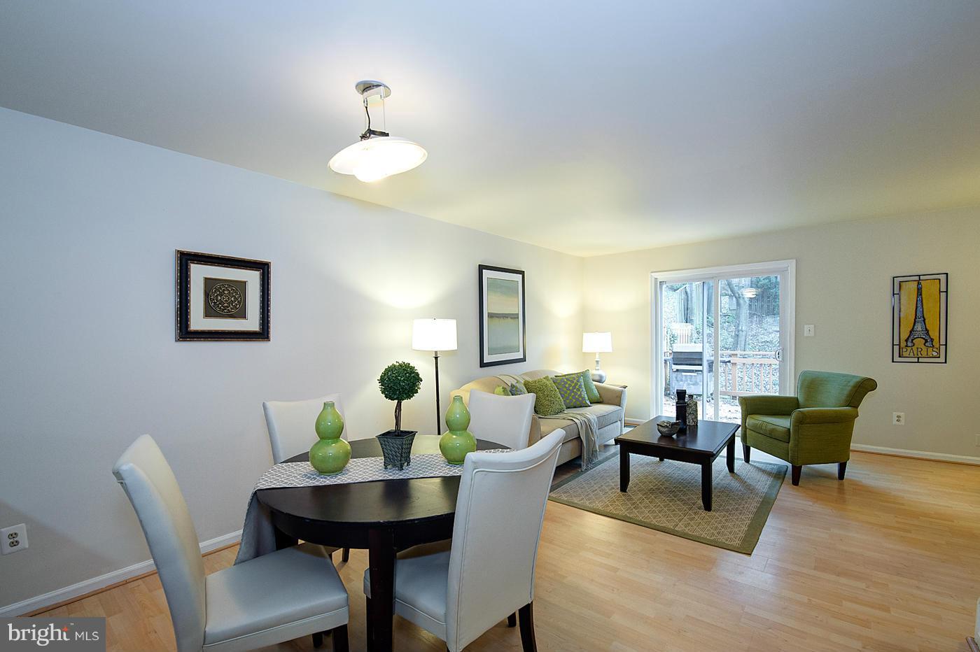 SPRINGFIELD OAKS - Residential