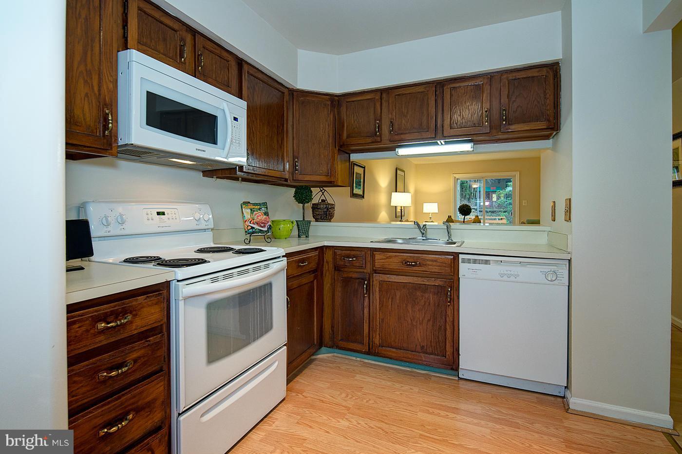 SPRINGFIELD OAKS - Residential