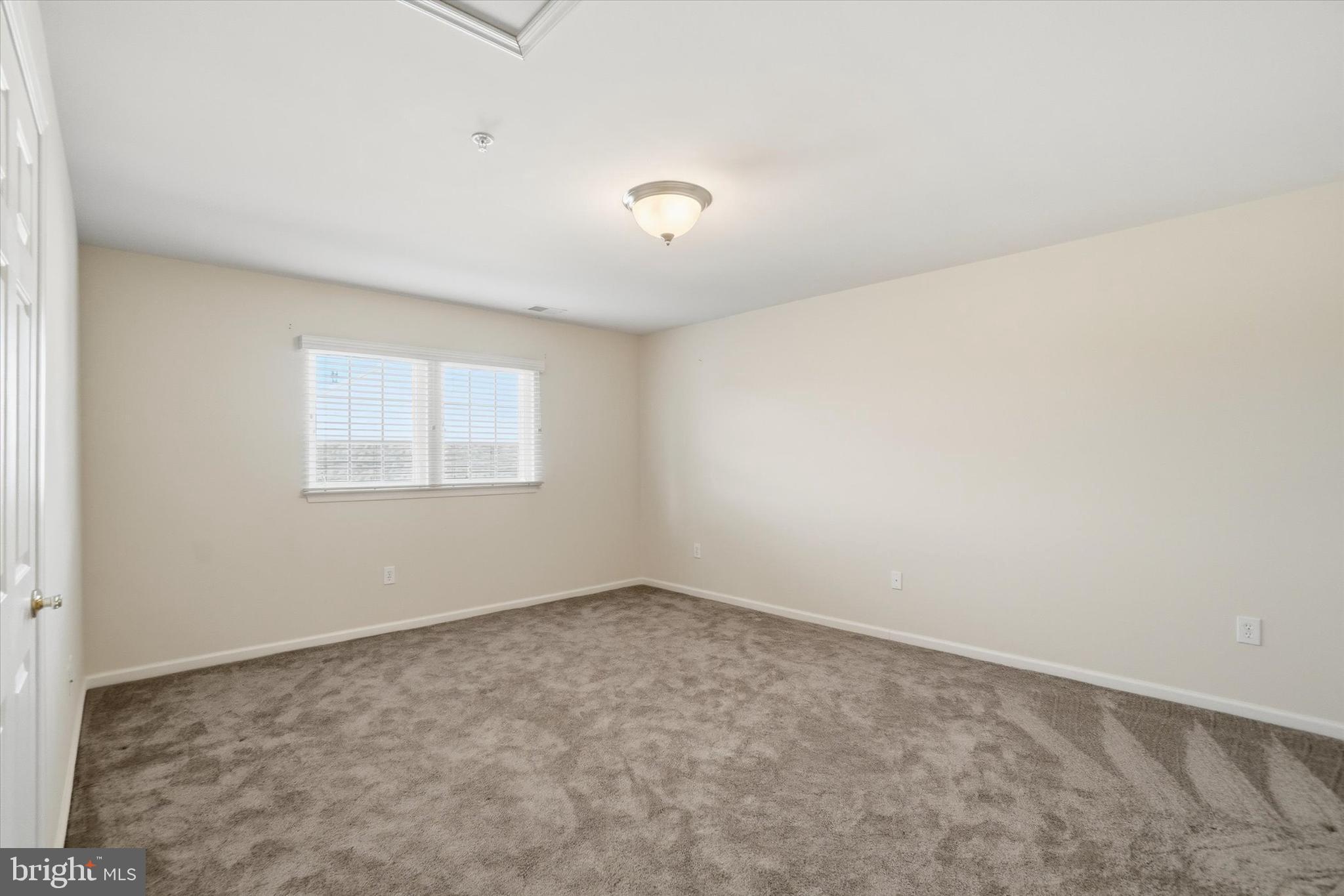 REGENTS GLEN/SYCAMORE GROVE - Residential