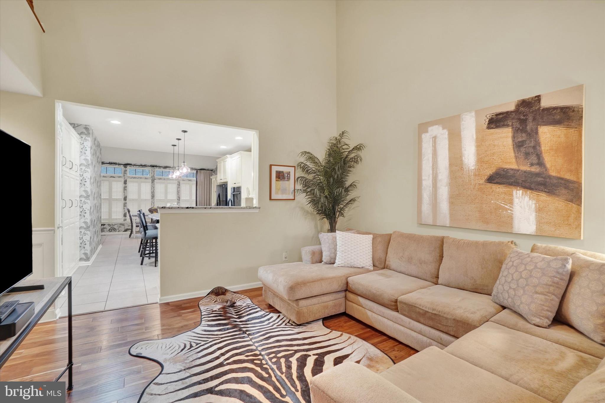 1534 SYCAMORE TERRACE